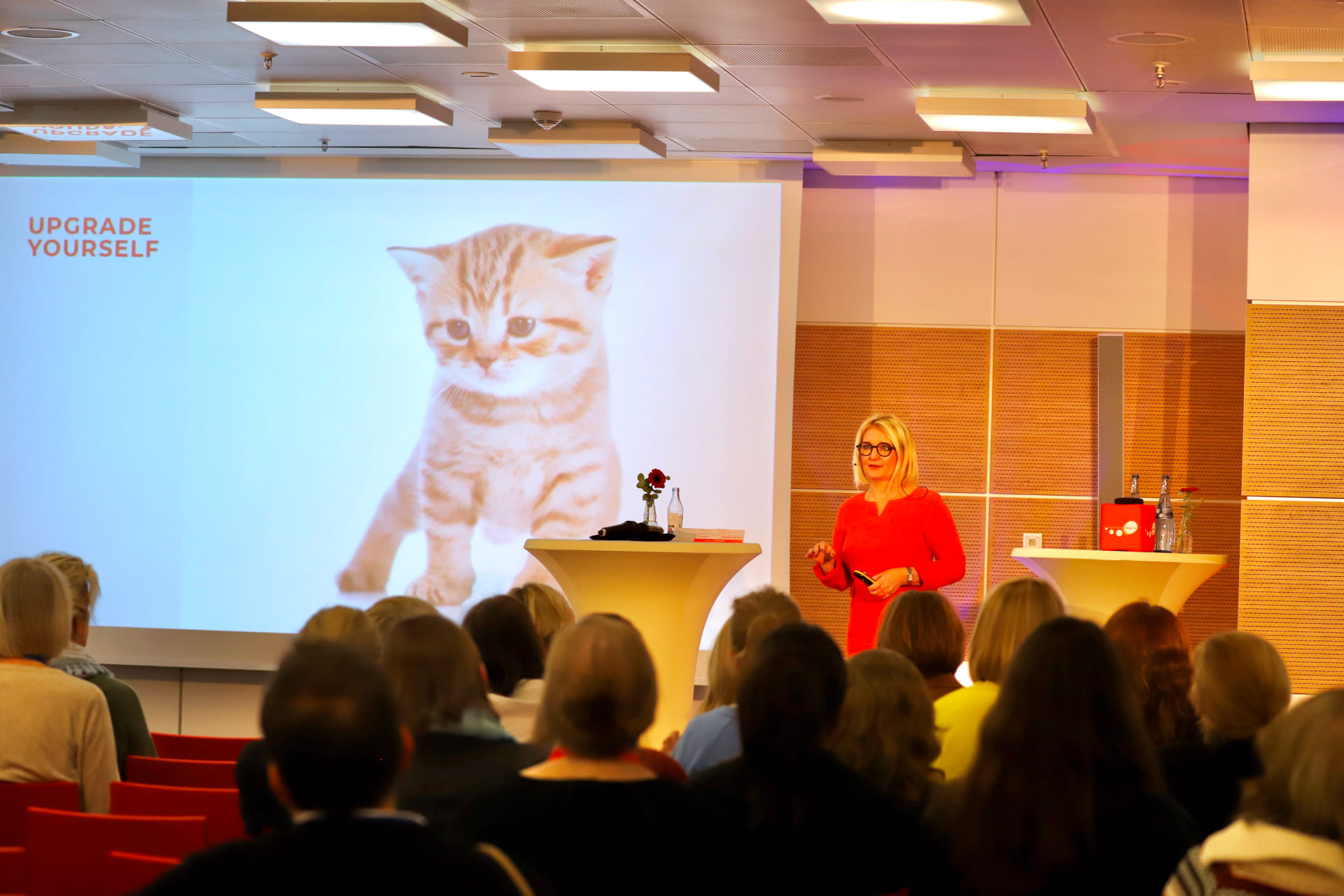 Unternehmerinnenkongress 2024 in Hannover: Netzwerken in der Sparkasse