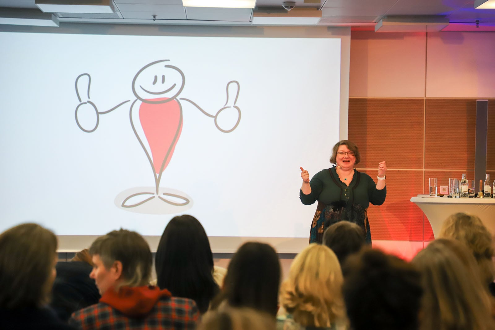 Unternehmerinnenkongress 2025 in Hannover: Netzwerken in der Sparkasse